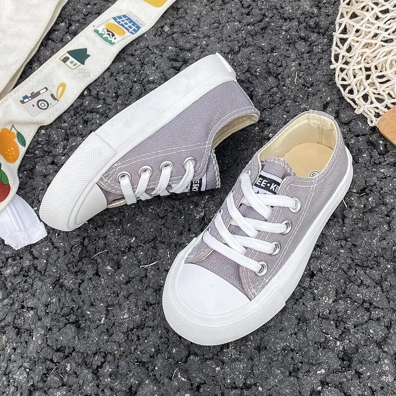 Boys Girls Baby Children's Shoes Low top lace-up Children's Canvas Shoes Back-to-School Season Small White Shoes Children's Sneakers Teens Medium and Large Kids Skateboarding Shoes