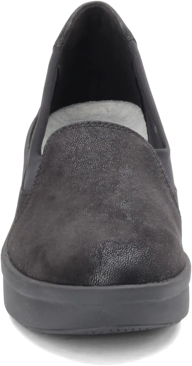 Clarks Women's Step Rose Moon Platform
