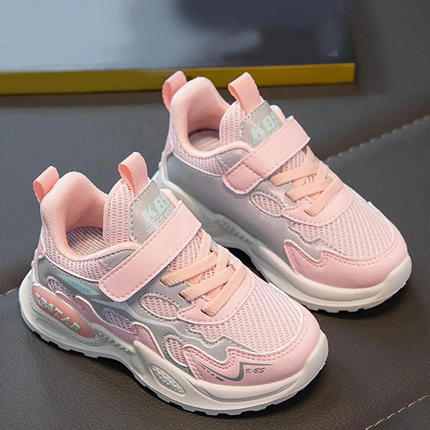 Fashion All Seasons Children Sports Girls Flat Lightweight Mesh Breathable Shoes Comfortable Slip on Shoes for
