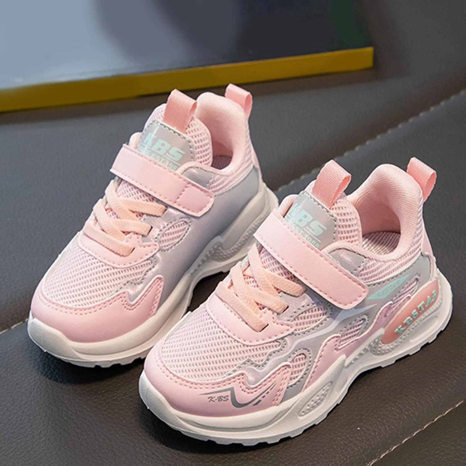 Fashion All Seasons Children Sports Girls Flat Lightweight Mesh Breathable Shoes Comfortable Slip on Shoes for